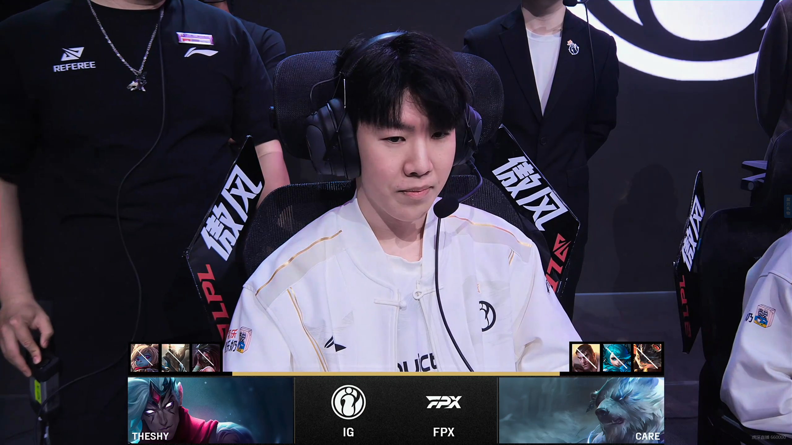 开云APP-SHR绝杀JDG，JackeyLove打出惊人五杀焦点之战小组赛，让粉丝疯狂欢呼