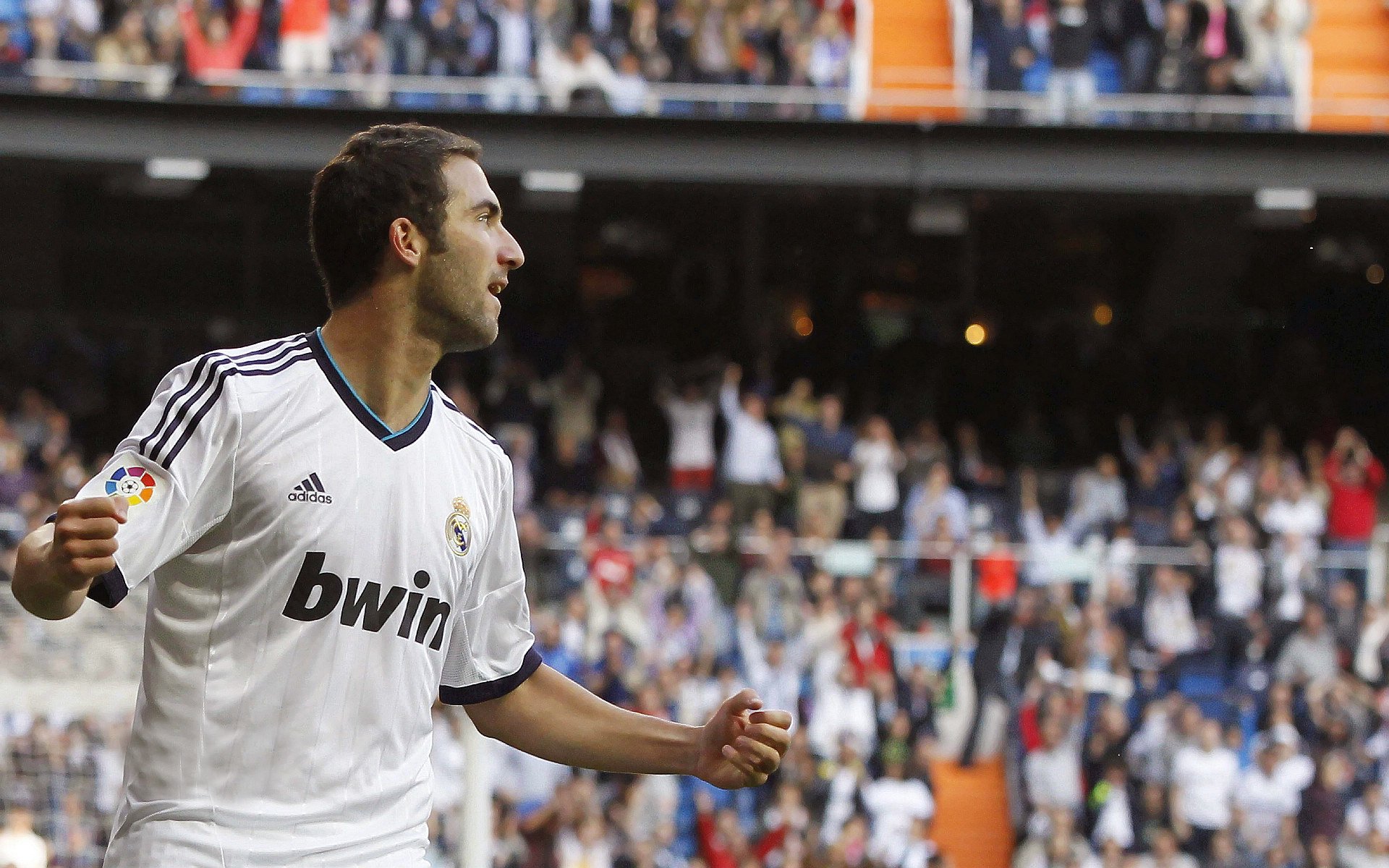 开云体育在线-莱奥一战封神！绝平+评分拉满，他用一场比赛让质疑者闭上了嘴